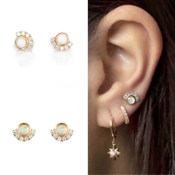 Jewelry - Daphne Round White Fire Opal Crystal Stud Earrings